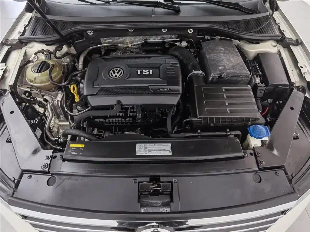 2017 Volkswagen Passat 380TSI DSG Premium — миниатюра 6