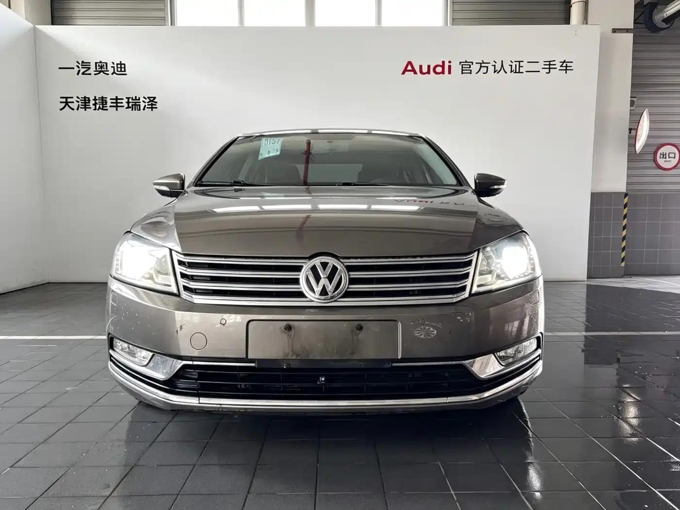 2015 Volkswagen Passat 2.0TSI Luxury — миниатюра 2