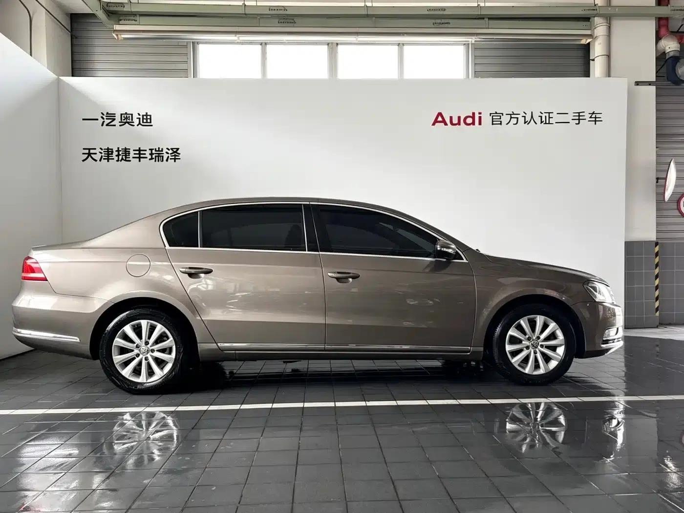 2015 Volkswagen Passat 2.0TSI Luxury — миниатюра 8