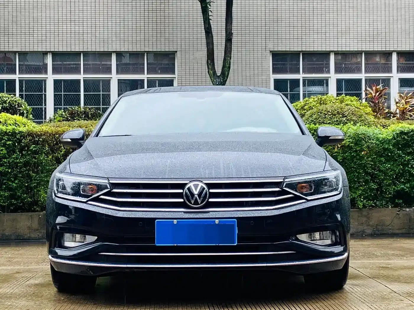 2020 Volkswagen Passat 330TSI DSG Luxury — миниатюра 2