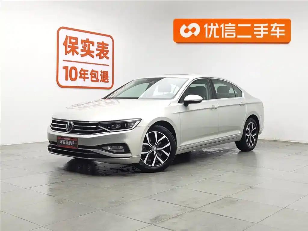2020 Volkswagen Passat 330TSI DSG Leading Edition — миниатюра 1