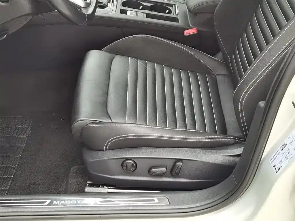 2020 Volkswagen Passat 330TSI DSG Leading Edition — миниатюра 20
