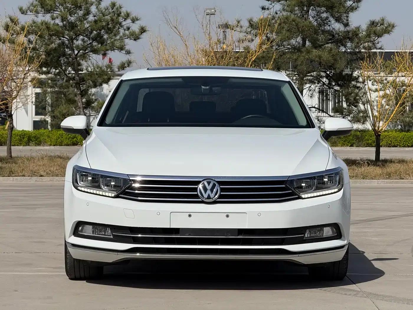 2018 Volkswagen Magotan 330TSI DSG Luxury — миниатюра 2