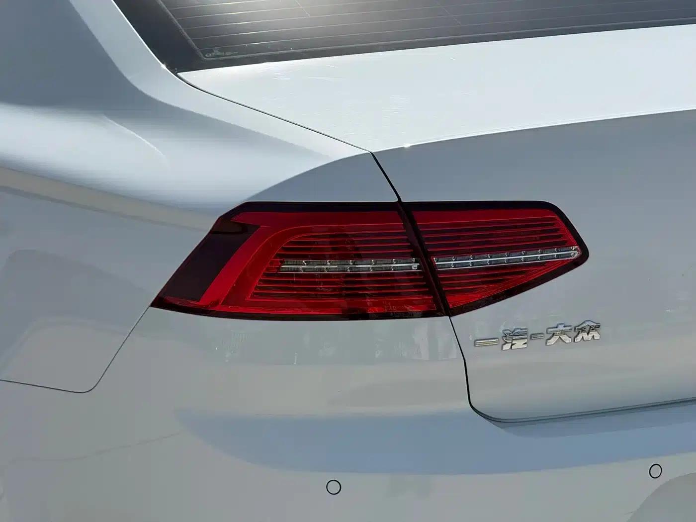 2018 Volkswagen Magotan 330TSI DSG Luxury — миниатюра 12
