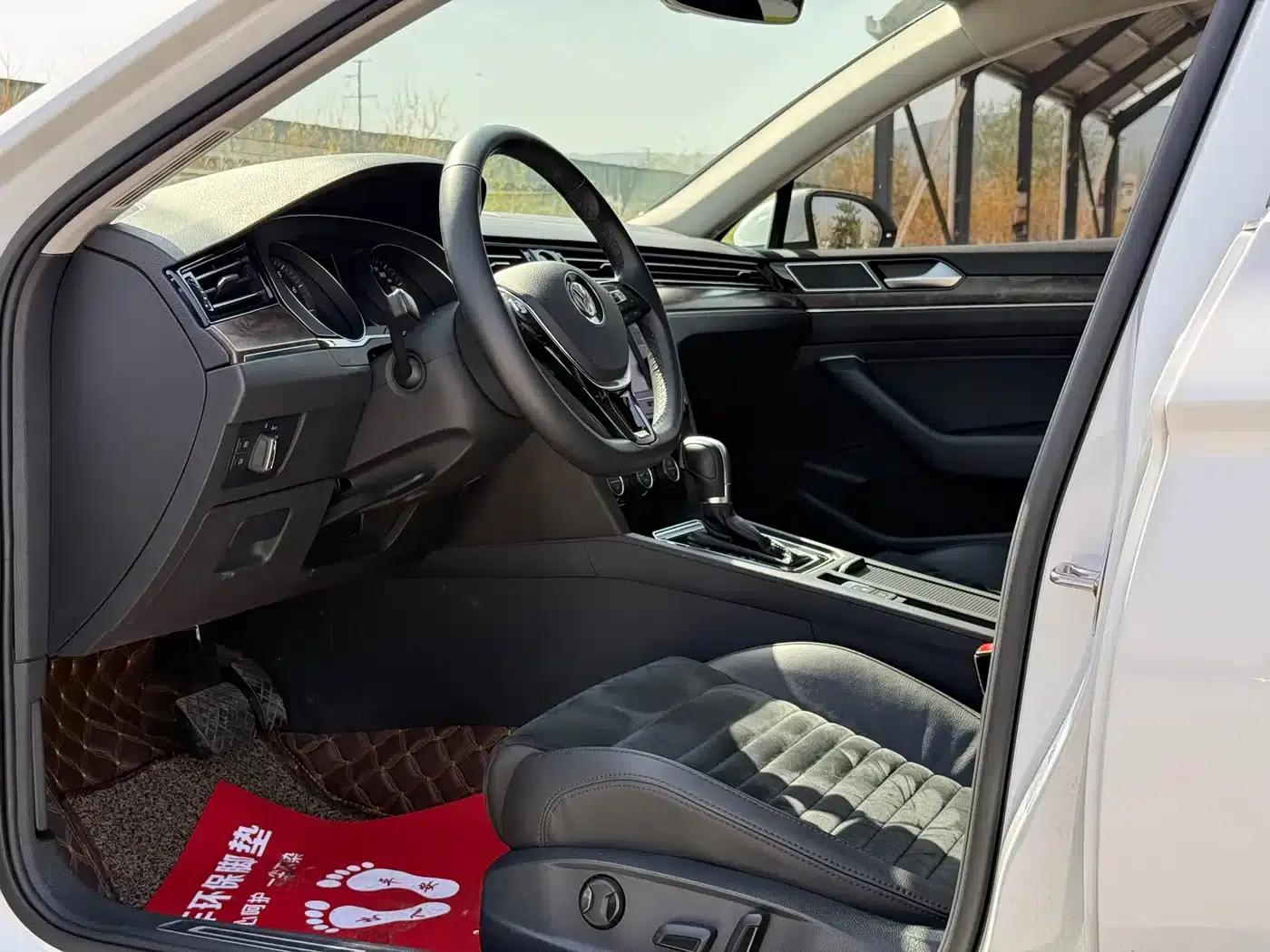 2018 Volkswagen Magotan 330TSI DSG Luxury — миниатюра 17