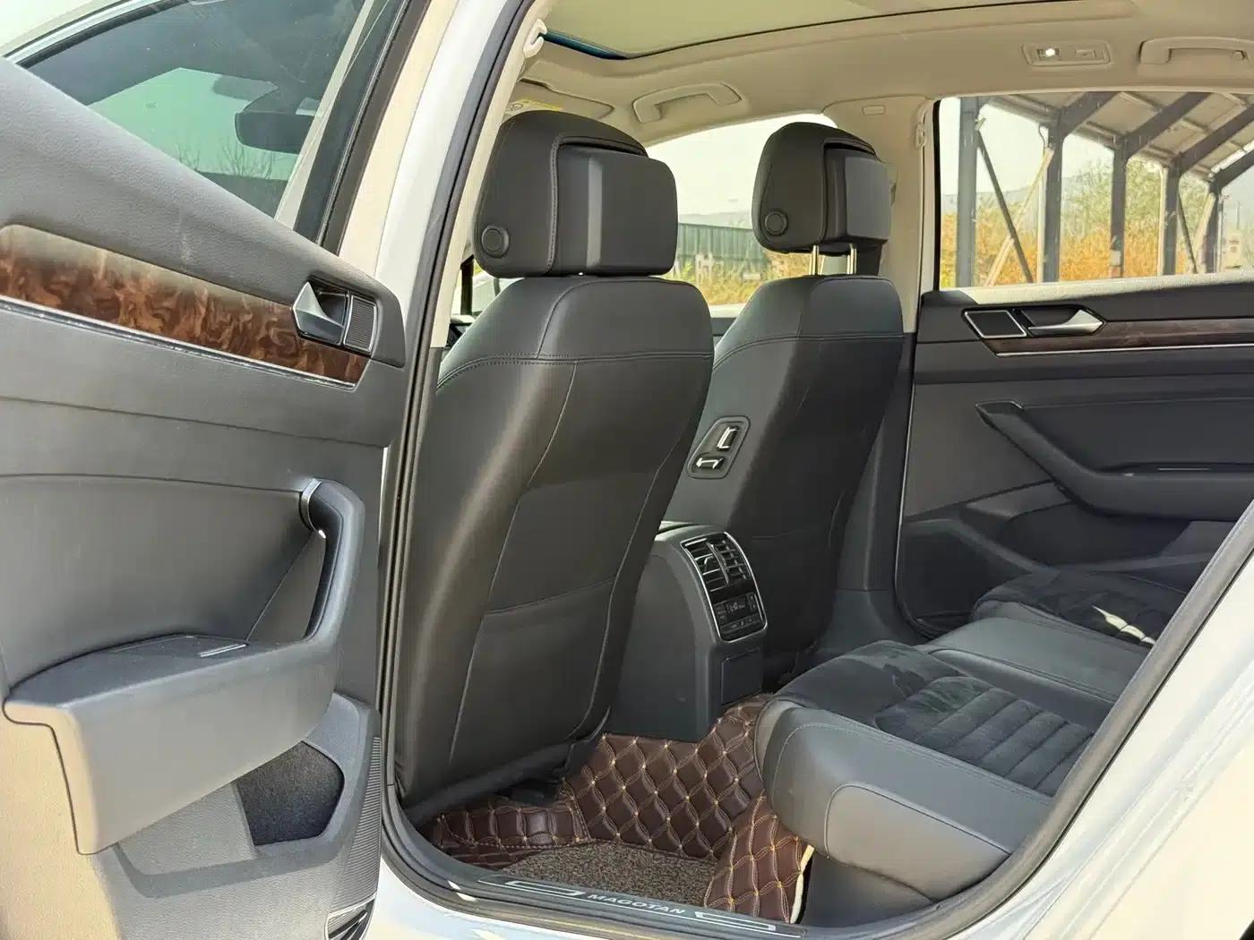 2018 Volkswagen Magotan 330TSI DSG Luxury — миниатюра 23