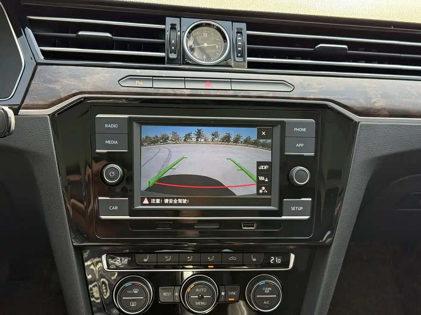 2018 Volkswagen Magotan 330TSI DSG Luxury — миниатюра 24
