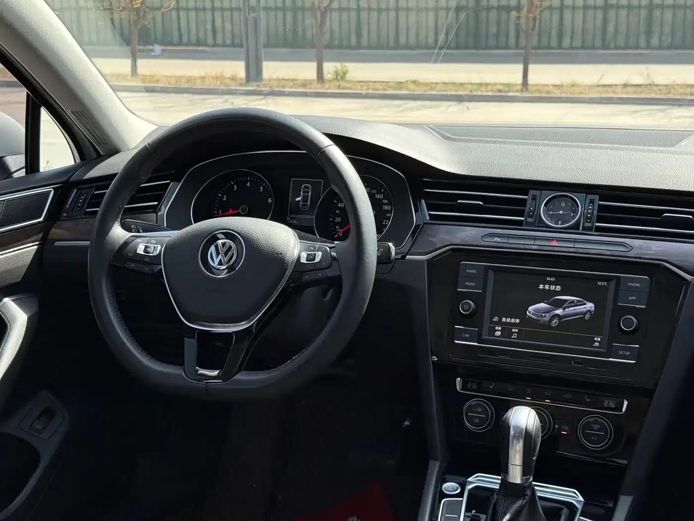 2018 Volkswagen Magotan 330TSI DSG Luxury — миниатюра 27