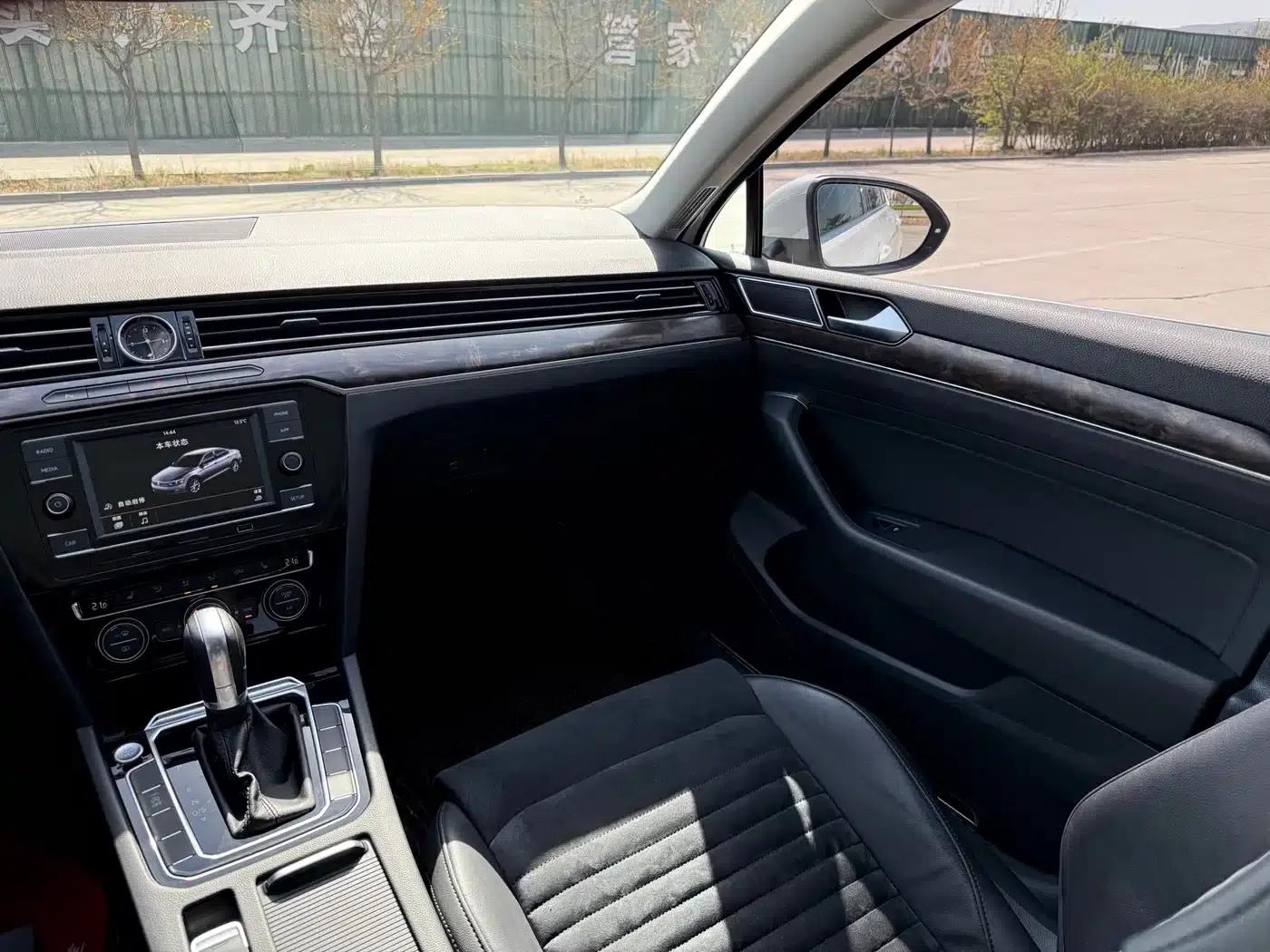 2018 Volkswagen Magotan 330TSI DSG Luxury — миниатюра 30
