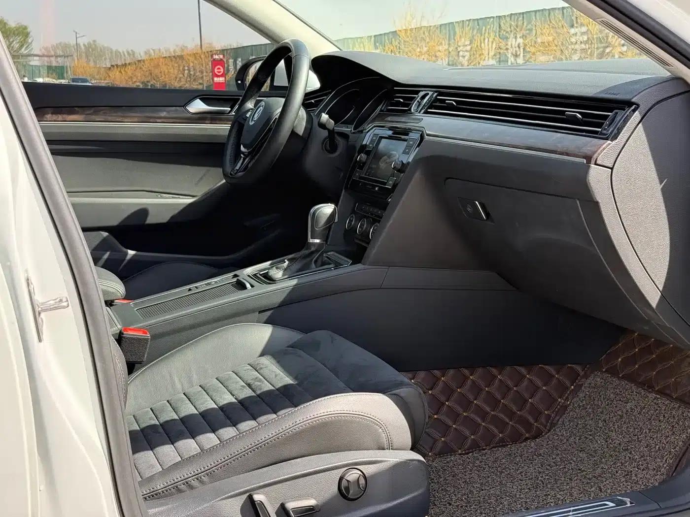 2018 Volkswagen Magotan 330TSI DSG Luxury — миниатюра 36