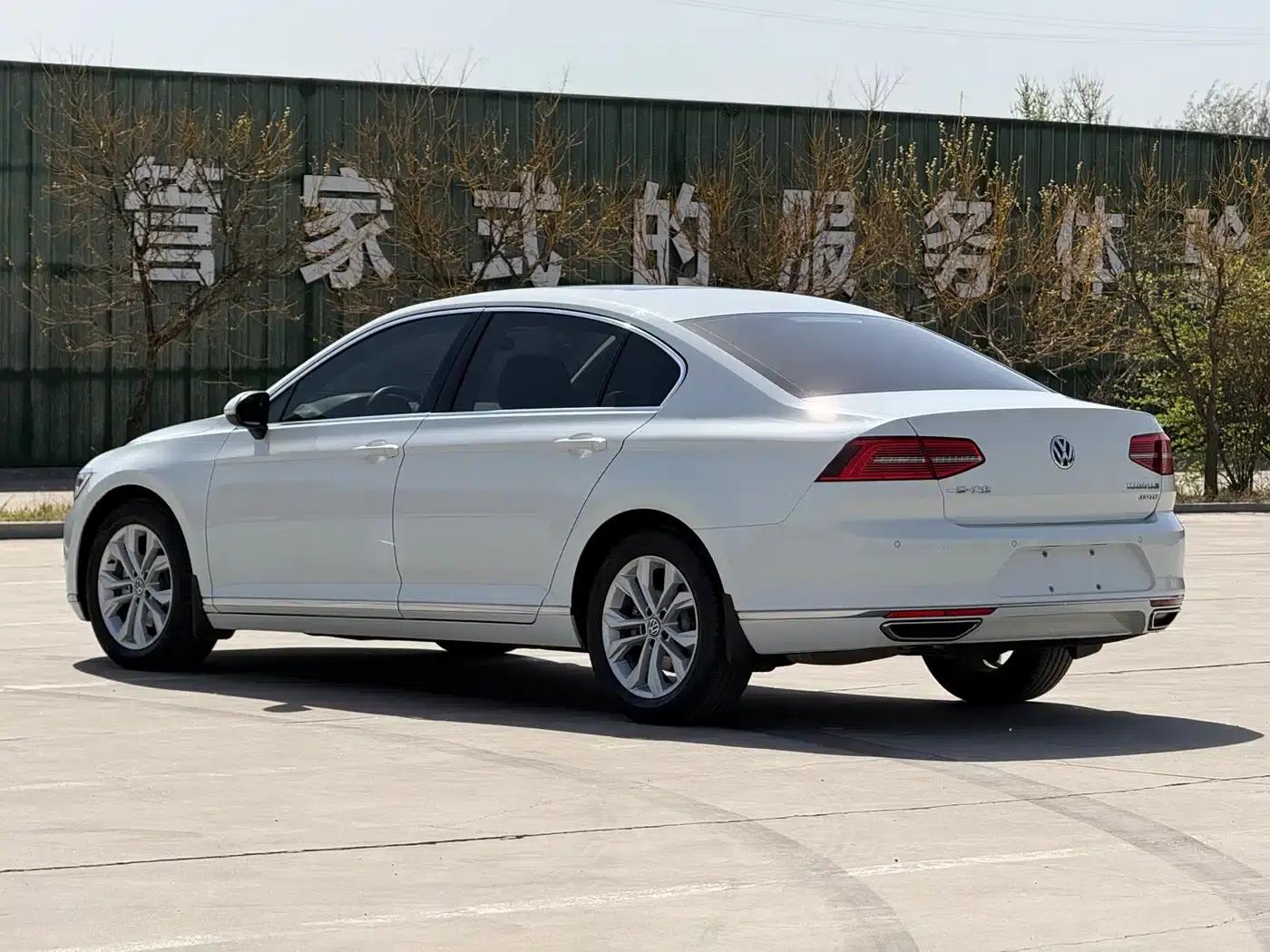 2018 Volkswagen Magotan 330TSI DSG Luxury — миниатюра 5