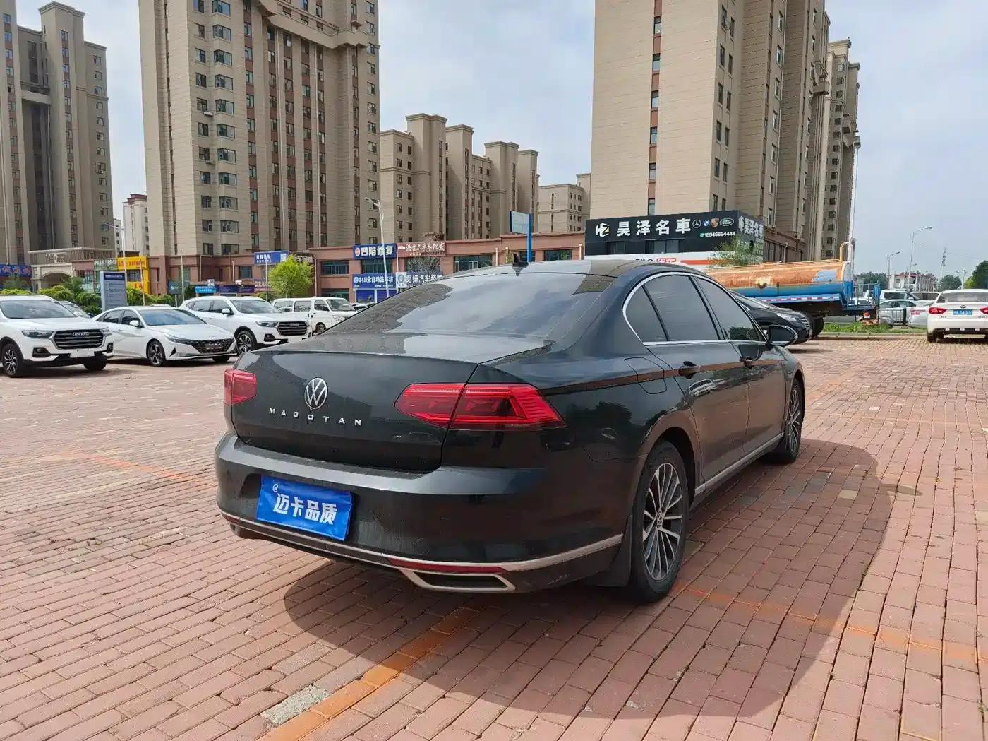 2020 Volkswagen Passat 330TSI DSG Luxury — миниатюра 11