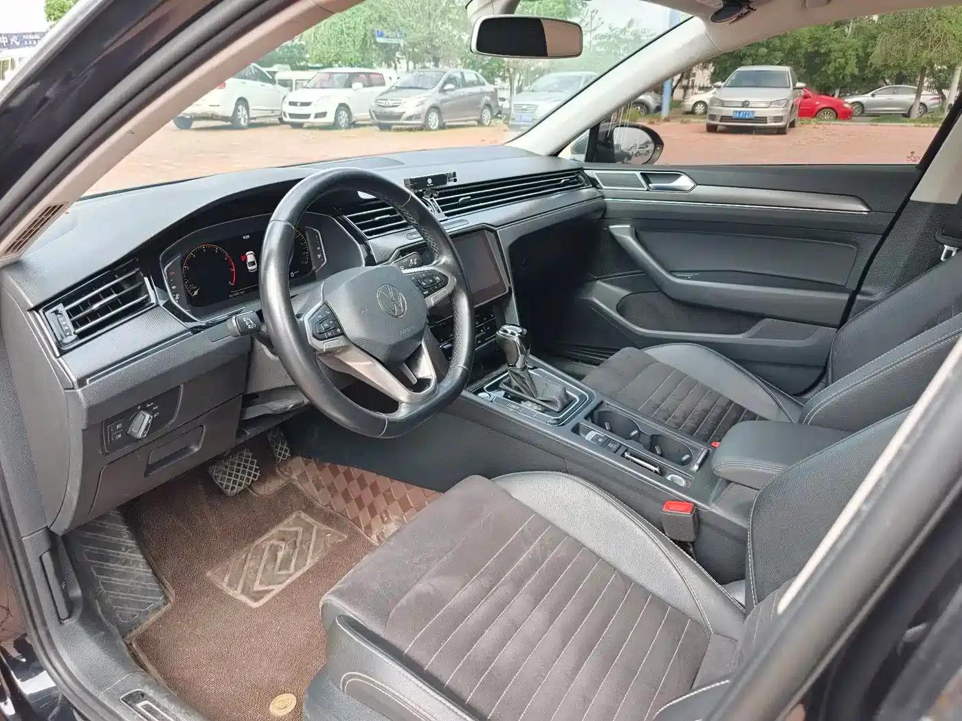 2020 Volkswagen Passat 330TSI DSG Luxury — миниатюра 6
