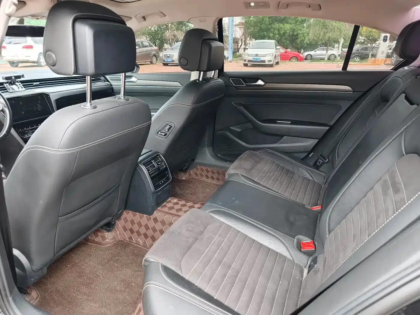 2020 Volkswagen Passat 330TSI DSG Luxury — миниатюра 8