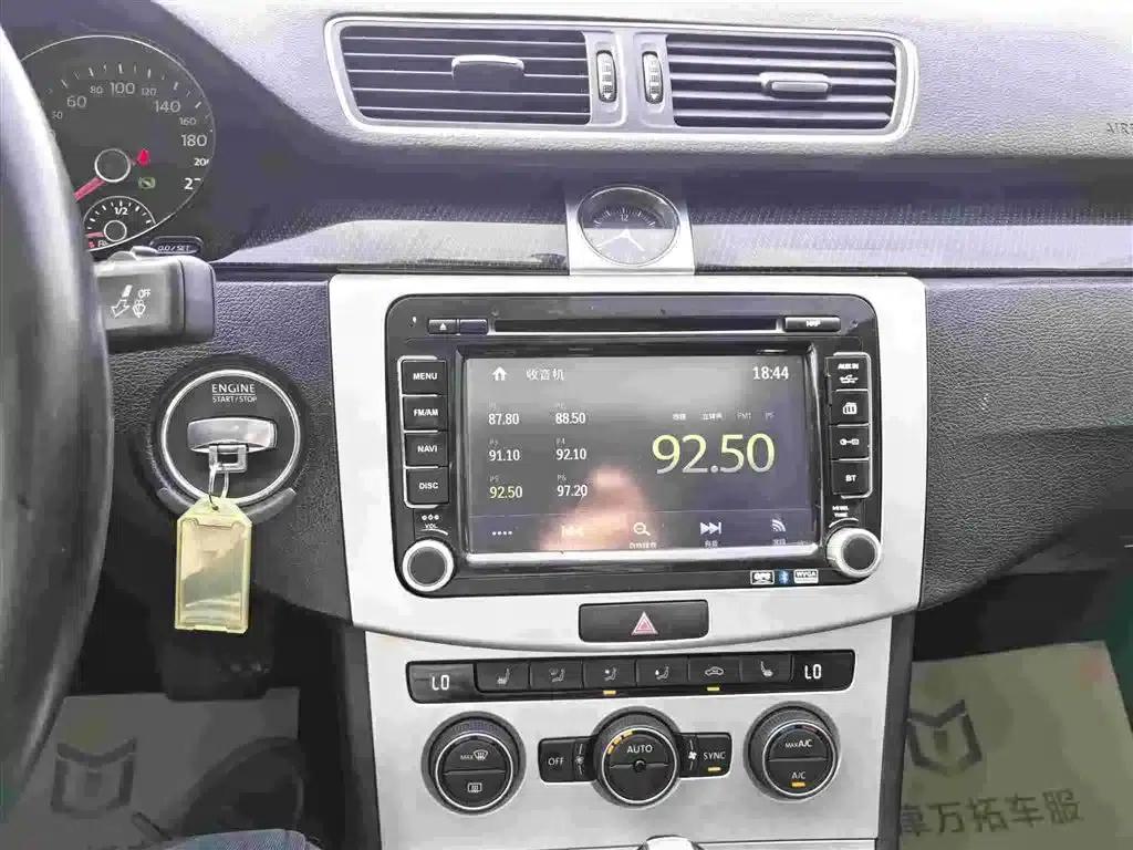 2013 Volkswagen Passat 1.8TSI Luxury — миниатюра 17