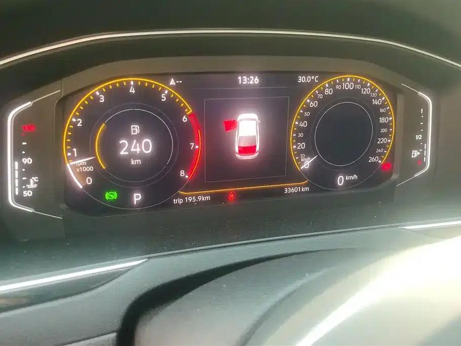 2020 Volkswagen Passat 330TSI DSG Leading Edition — миниатюра 14