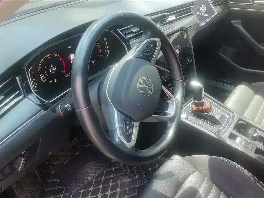 2020 Volkswagen Passat 330TSI DSG Leading Edition — миниатюра 15