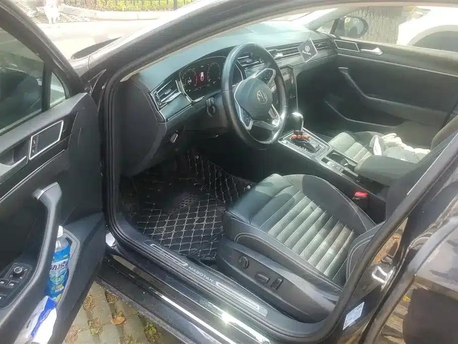 2020 Volkswagen Passat 330TSI DSG Leading Edition — миниатюра 9