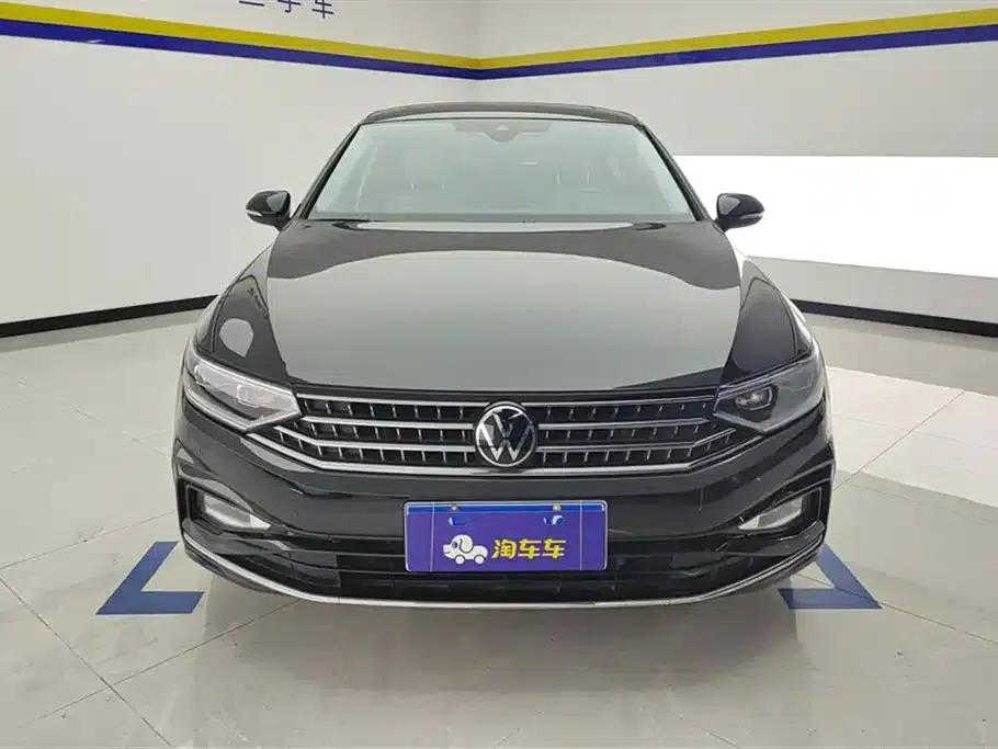 Volkswagen Magotan 2023 2 Millionth Unit Commemorative Edition 330TSI DSG Luxury — миниатюра 2