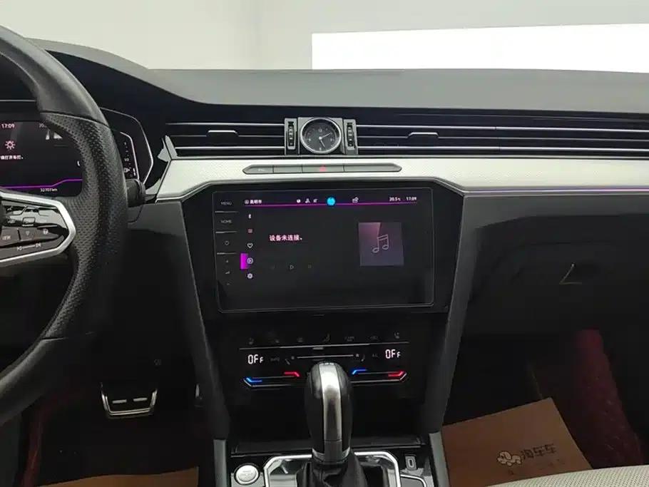 Volkswagen Magotan 2023 2 Millionth Unit Commemorative Edition 330TSI DSG Luxury — миниатюра 13