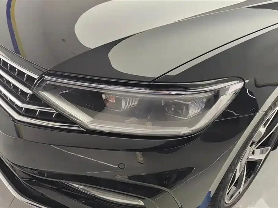 Volkswagen Magotan 2023 2 Millionth Unit Commemorative Edition 330TSI DSG Luxury — миниатюра 5