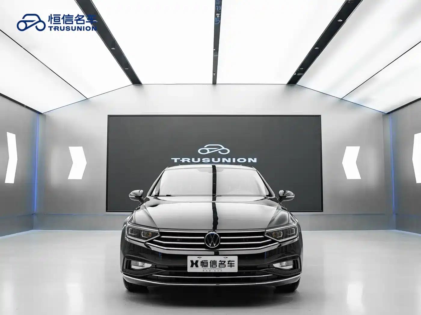 2020 Volkswagen Passat 330TSI DSG Luxury — миниатюра 2