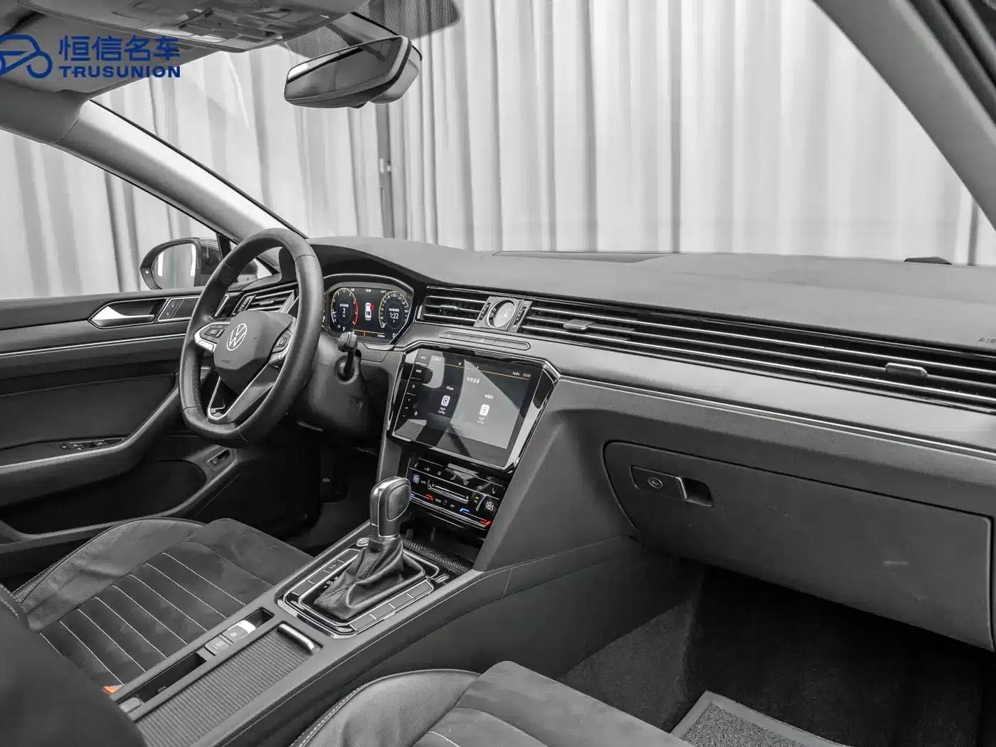 2020 Volkswagen Passat 330TSI DSG Luxury — миниатюра 13