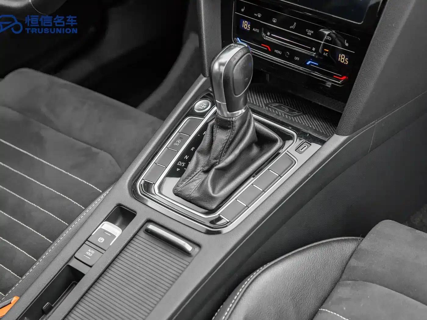 2020 Volkswagen Passat 330TSI DSG Luxury — миниатюра 17