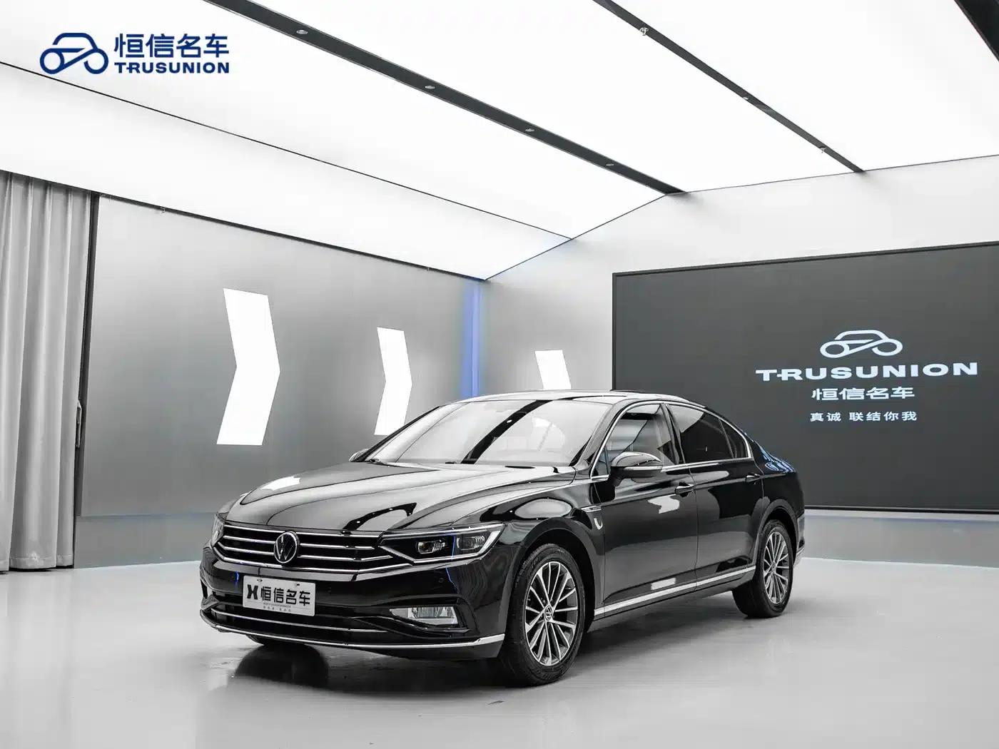 2020 Volkswagen Passat 330TSI DSG Luxury — миниатюра 3