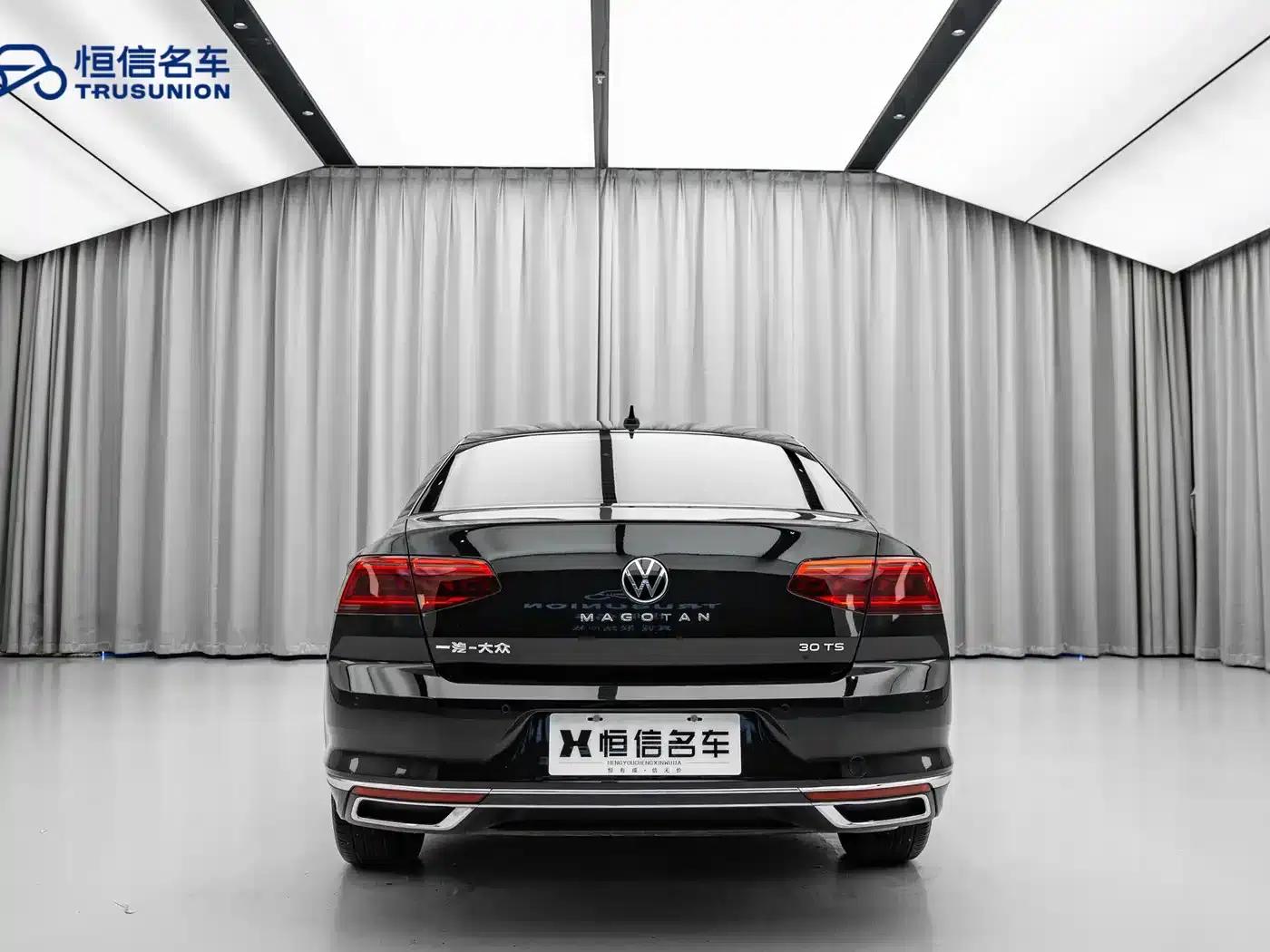 2020 Volkswagen Passat 330TSI DSG Luxury — миниатюра 5