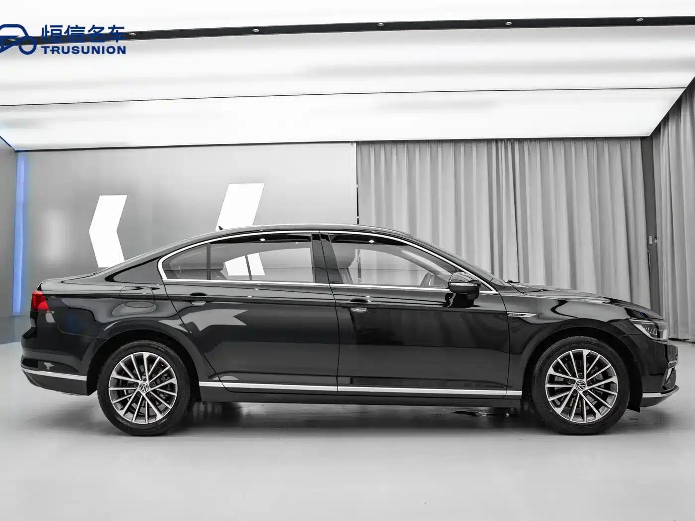 2020 Volkswagen Passat 330TSI DSG Luxury — миниатюра 7