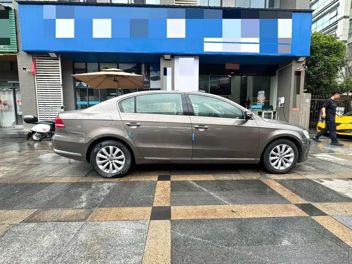 2015 Volkswagen Passat 1.8TSI Leading Edition — миниатюра 11