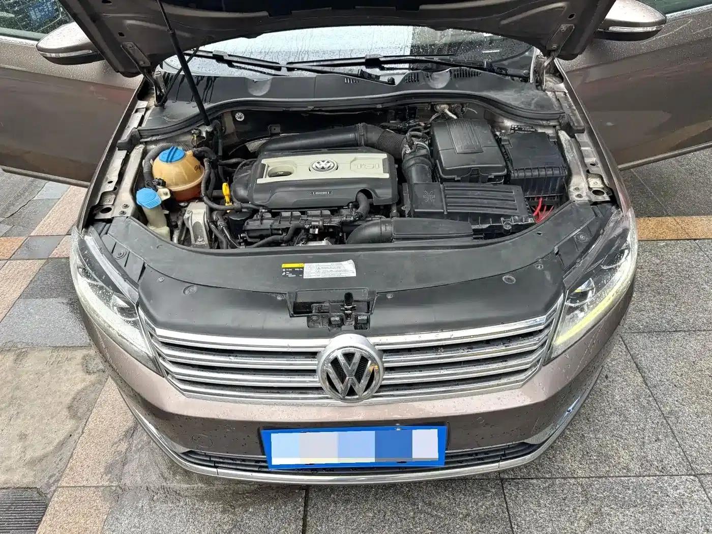 2015 Volkswagen Passat 1.8TSI Leading Edition — миниатюра 16
