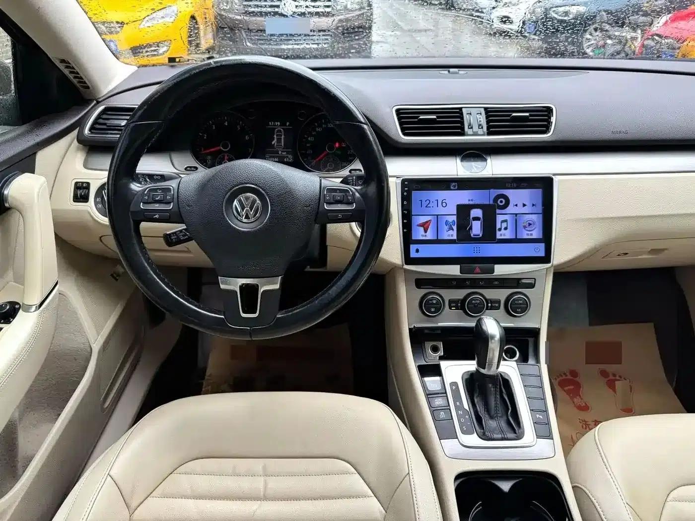 2015 Volkswagen Passat 1.8TSI Leading Edition — миниатюра 3