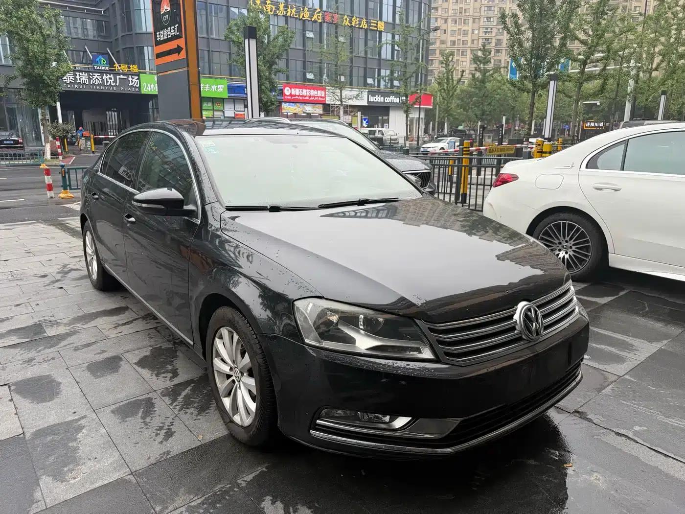 2012 Volkswagen Magotan Facelift 1.8TSI Leading Edition — миниатюра 3