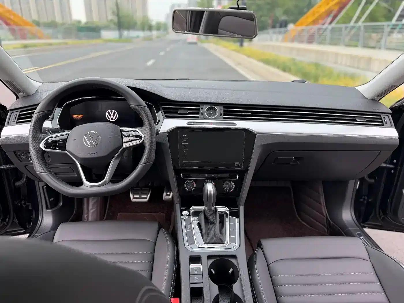 Volkswagen Magotan 2023 2 Millionth Unit Commemorative Edition 280TSI DSG Comfort Model — миниатюра 4