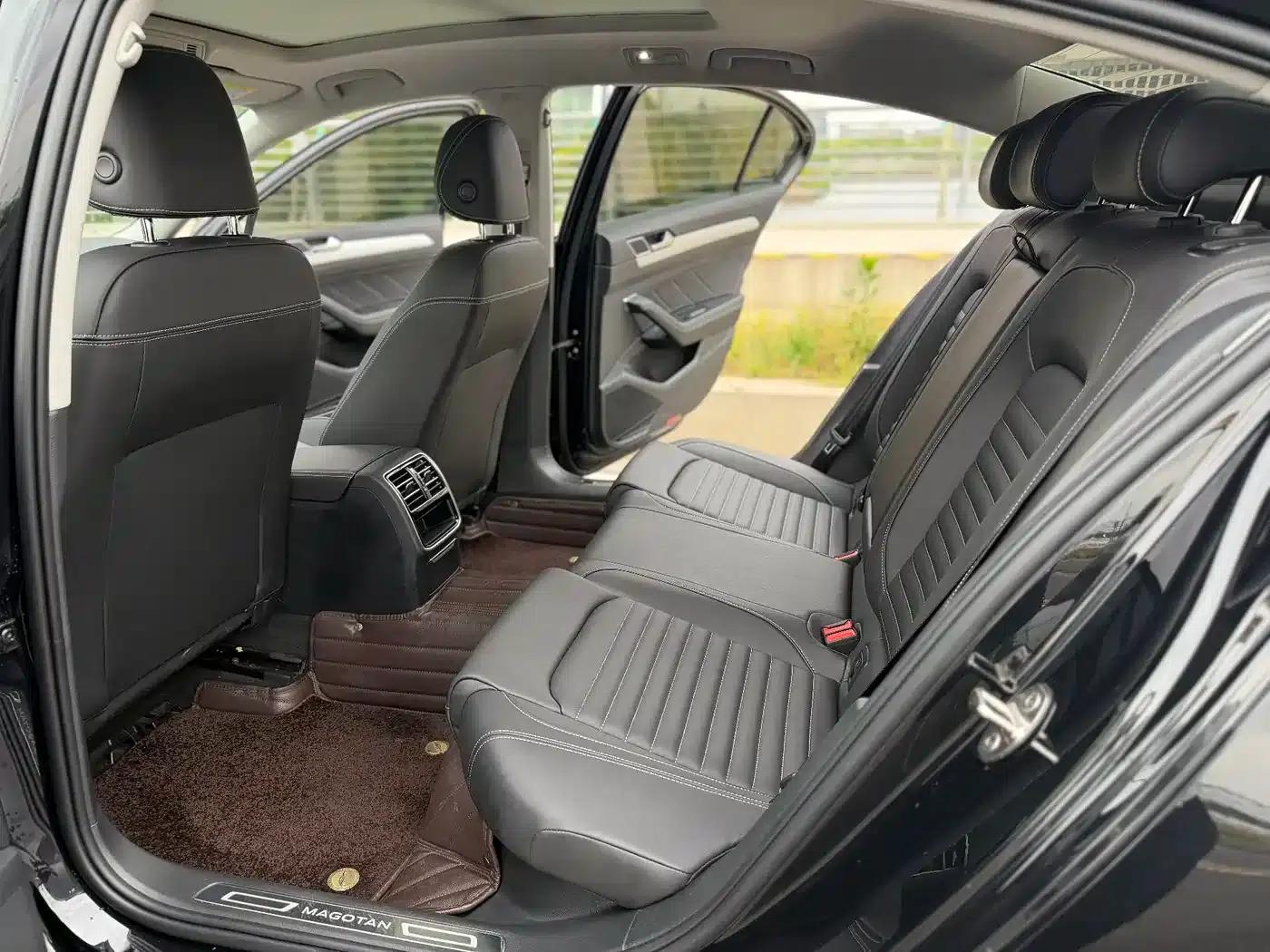Volkswagen Magotan 2023 2 Millionth Unit Commemorative Edition 280TSI DSG Comfort Model — миниатюра 5