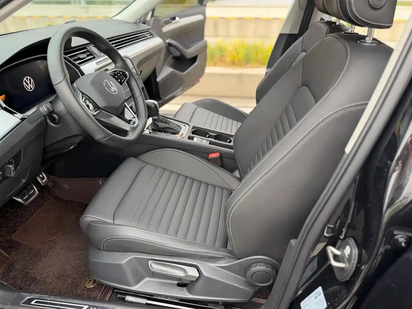 Volkswagen Magotan 2023 2 Millionth Unit Commemorative Edition 280TSI DSG Comfort Model — миниатюра 8