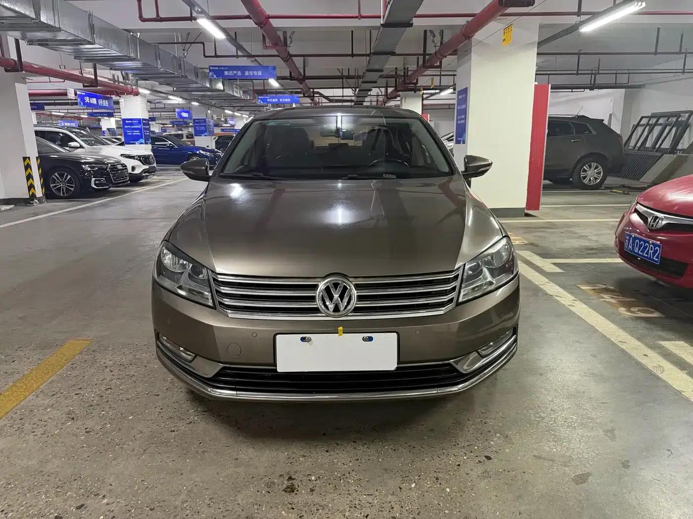 2015 Volkswagen Passat 1.8TSI Leading Edition — миниатюра 2