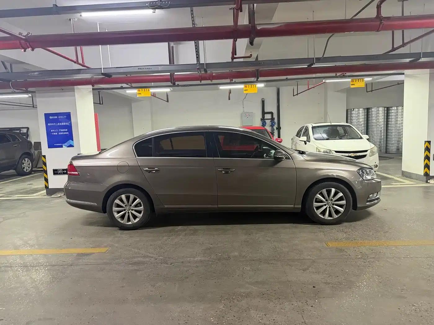 2015 Volkswagen Passat 1.8TSI Leading Edition — миниатюра 4