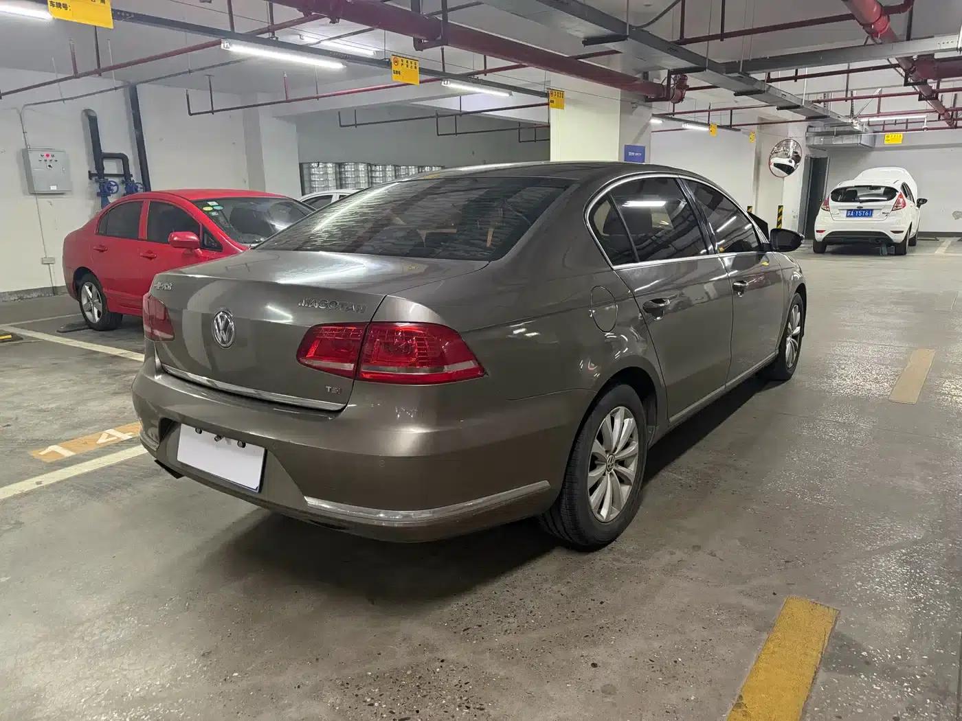 2015 Volkswagen Passat 1.8TSI Leading Edition — миниатюра 5
