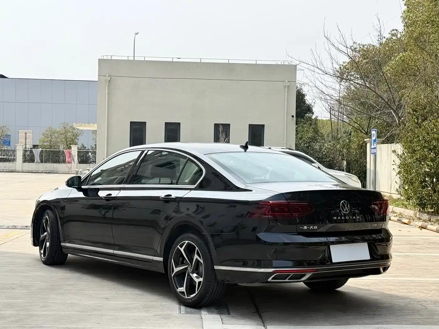Volkswagen Magotan 2023 2 Millionth Unit Commemorative Edition 330TSI DSG Leading Model — миниатюра 14