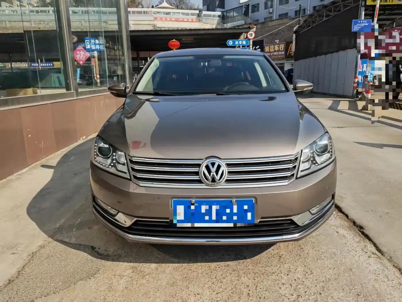 2015 Volkswagen Passat Facelift 2.0TSI Luxury Model — миниатюра 2