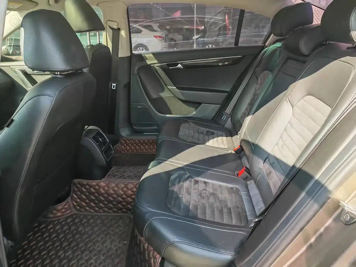 2015 Volkswagen Passat Facelift 2.0TSI Luxury Model — миниатюра 6