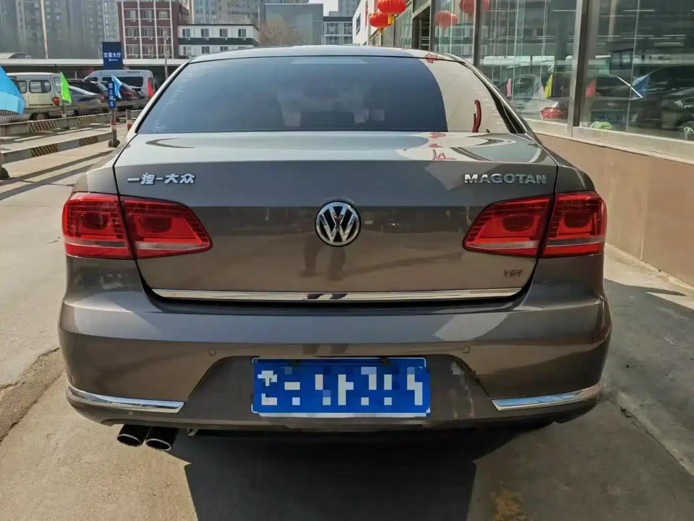 2015 Volkswagen Passat Facelift 2.0TSI Luxury Model — миниатюра 9