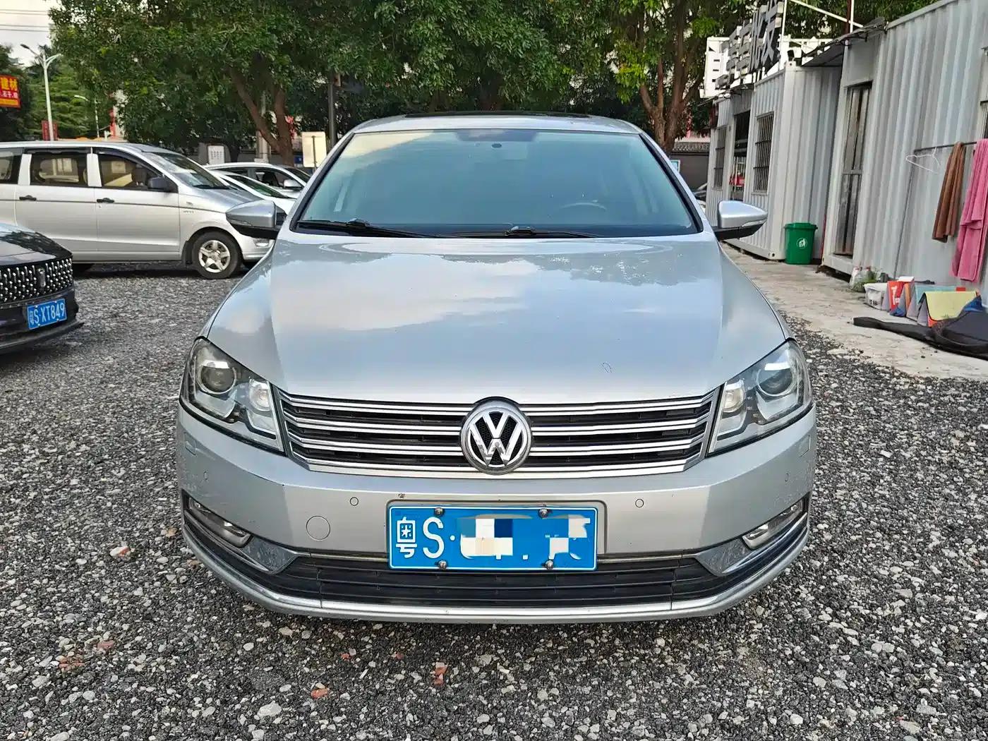 2013 Volkswagen Passat 1.8TSI Leading Edition — миниатюра 2