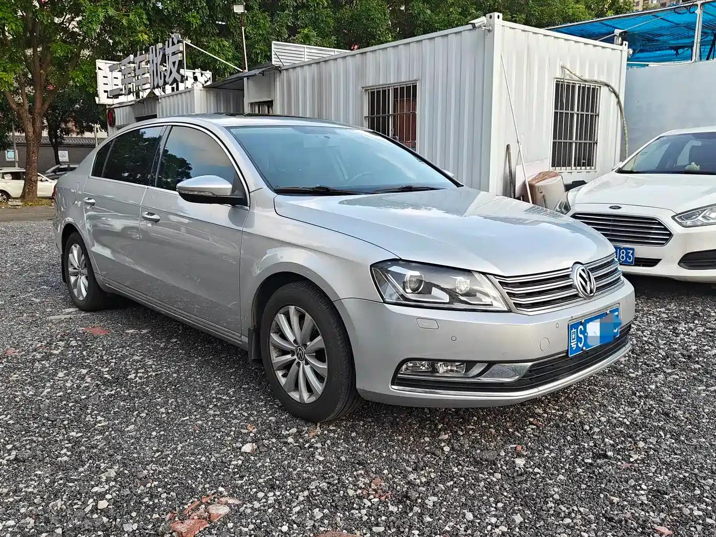 2013 Volkswagen Passat 1.8TSI Leading Edition — миниатюра 3