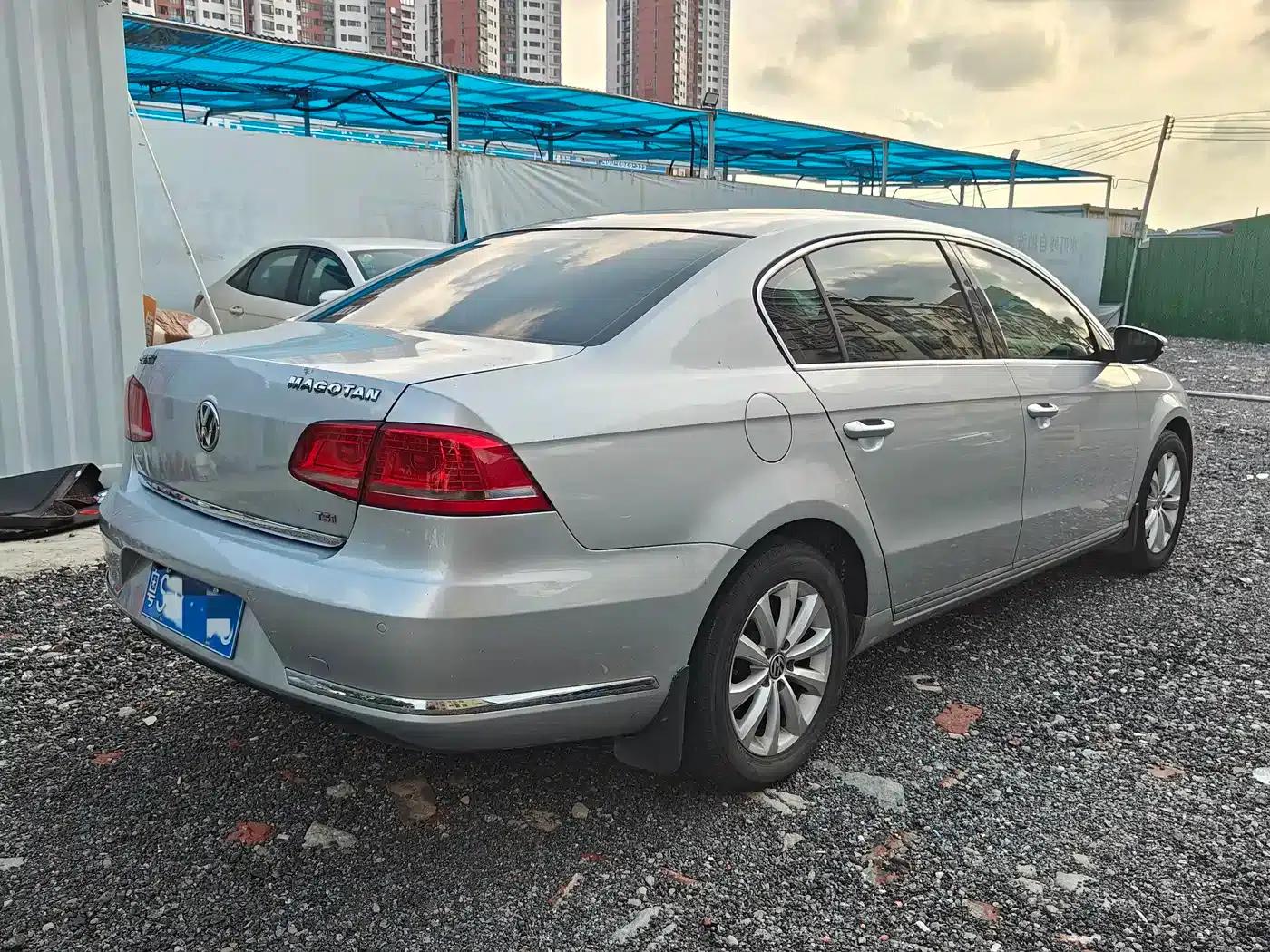 2013 Volkswagen Passat 1.8TSI Leading Edition — миниатюра 4