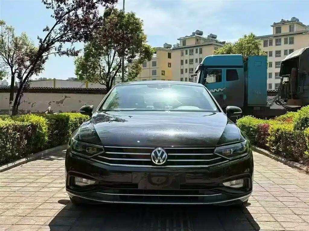 2020 Volkswagen Passat 330TSI DSG Leading Edition — миниатюра 2