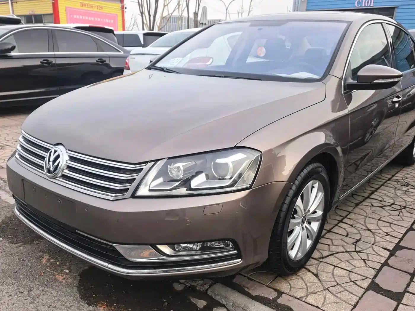 2015 Volkswagen Magotan Facelift 1.8TSI Luxury Model — миниатюра 3